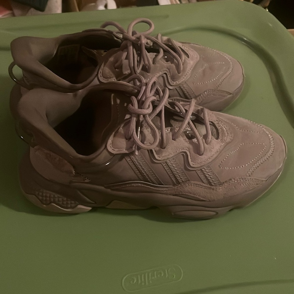 OZWEEGO ADIDAS